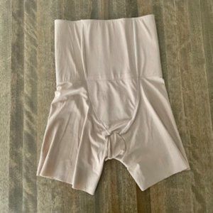 EUC La Vie En Rose Shapewear Shorts - Strong Support